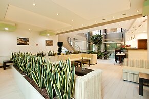 Earth and People Hotel & Spa