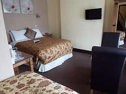 Maluth Lodge