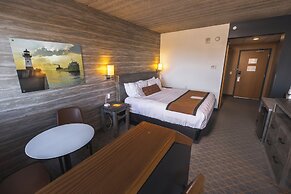 Pier B Resort