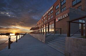 Pier B Resort