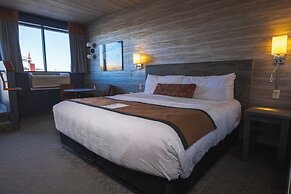 Pier B Resort