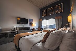 Pier B Resort