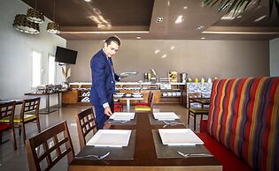 Relax Hotel Kenitra
