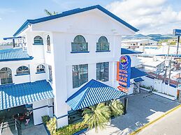 Oz Hotel & Sports Bar