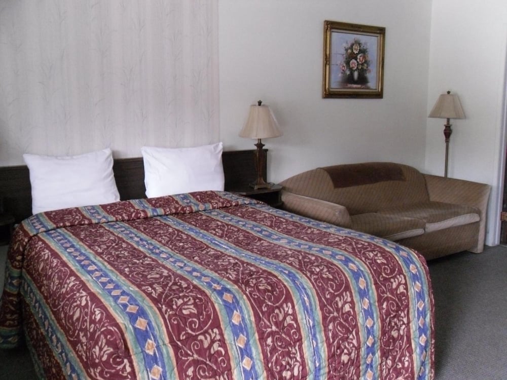 Canyon Alpine Motel