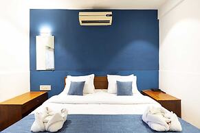 Hotel Q Deck Rooms