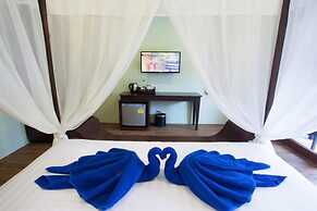 Koh Tao Beach Club
