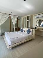 Siam Beach Resort