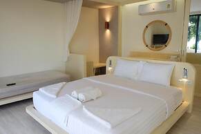 Siam Beach Resort