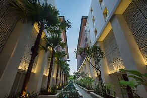 Bali Paragon Resort Hotel