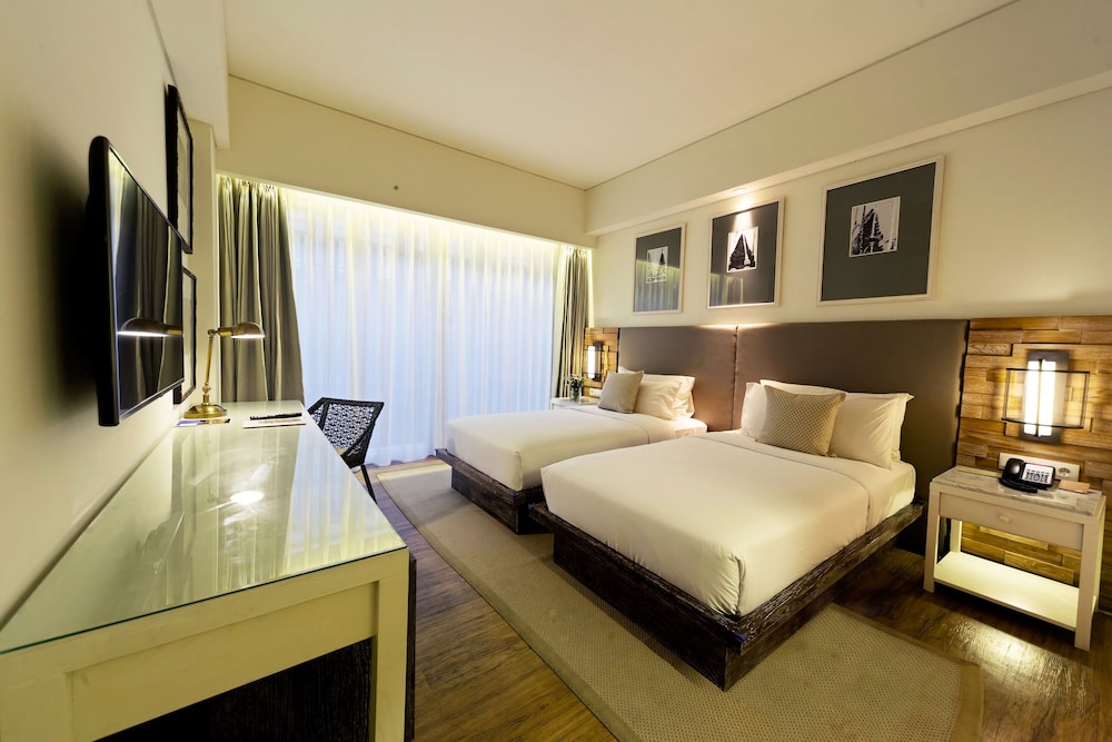 Bali Paragon Resort Hotel
