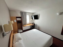 Brit Hotel Confort Montauban