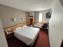 Brit Hotel Confort Montauban