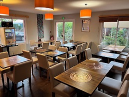 Brit Hotel Confort Montauban