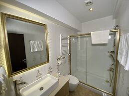 Four Doors Hotel