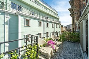Luce Suite Hotel