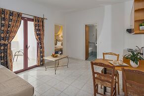 Irida Apartments by Estia