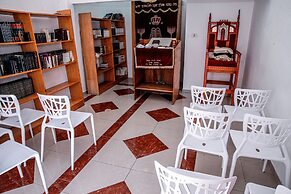 Maman Hotel