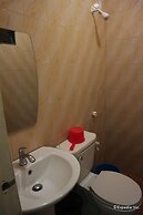 AJ Travellers Inn
