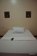 AJ Travellers Inn