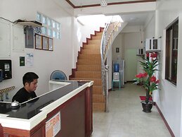 AJ Travellers Inn