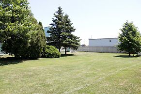 Ambassador Motel