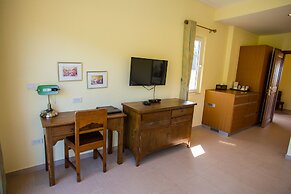 Little Sunshine Boutique Beach Resort & Spa