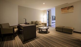 Platinum Hotel