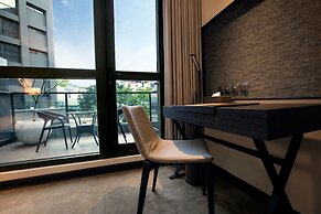 Platinum Hotel