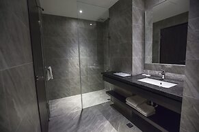 Platinum Hotel