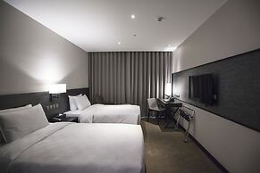 Platinum Hotel