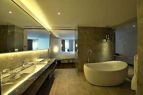 Platinum Hotel