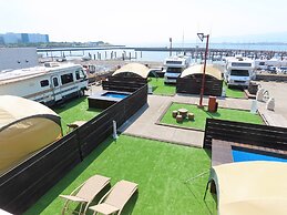 HULL Osaka Hokko Marina
