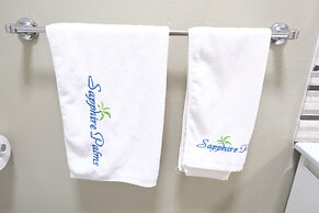 Sapphire Palms Motel