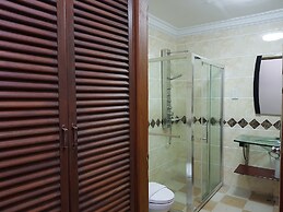 Zabu Thiri Hotel