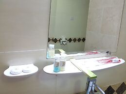 Zabu Thiri Hotel