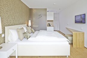 Hotel AVA