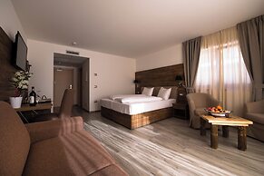 Golden Park Resort