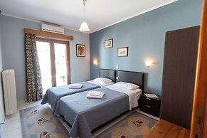 Domus Inn