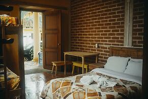 Rossco Hostel