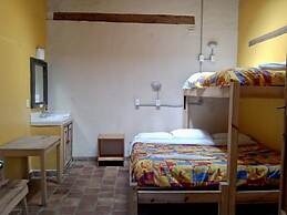 Rossco Hostel