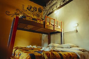 Rossco Hostel