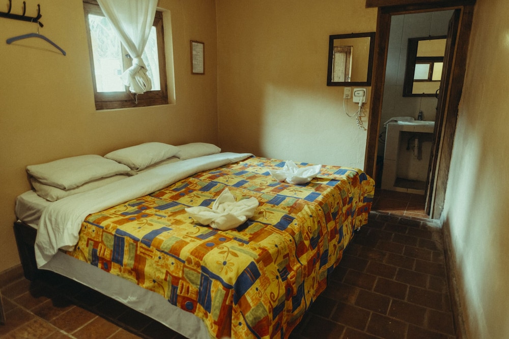 Rossco Hostel