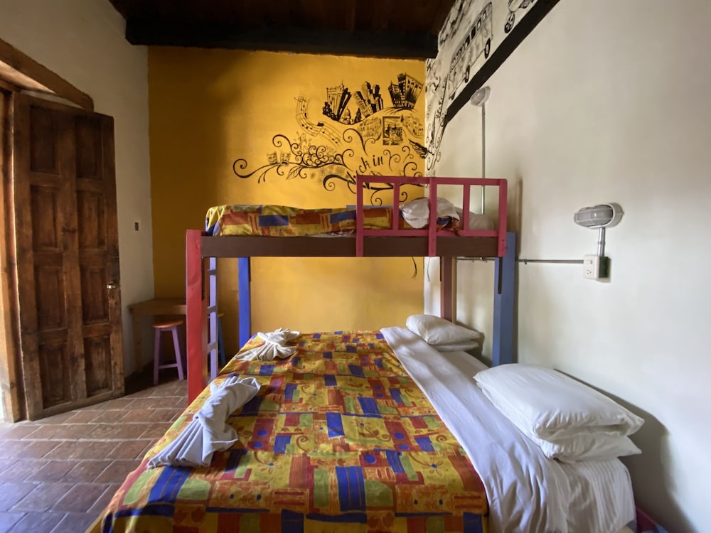 Rossco Hostel