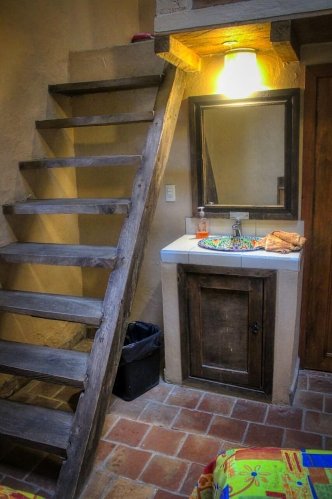 Rossco Hostel