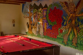 Rossco Hostel