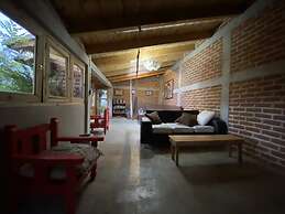 Rossco Hostel
