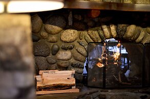 Tyax Lodge & Heliskiing