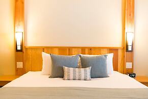Tyax Lodge & Heliskiing