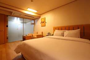 Prince Hotel